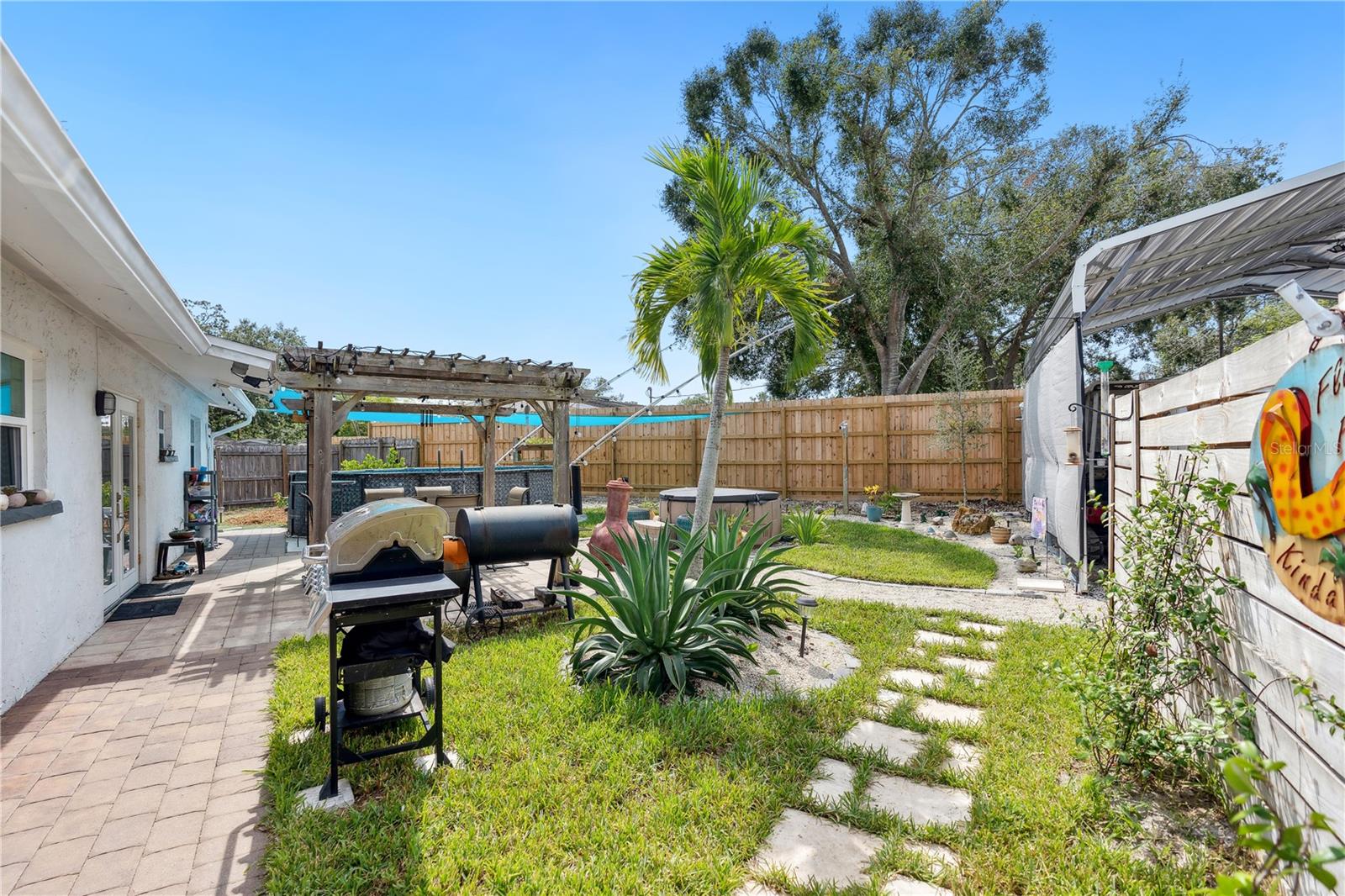 RIDGEWOOD ESTATES 09 ADD - Residential