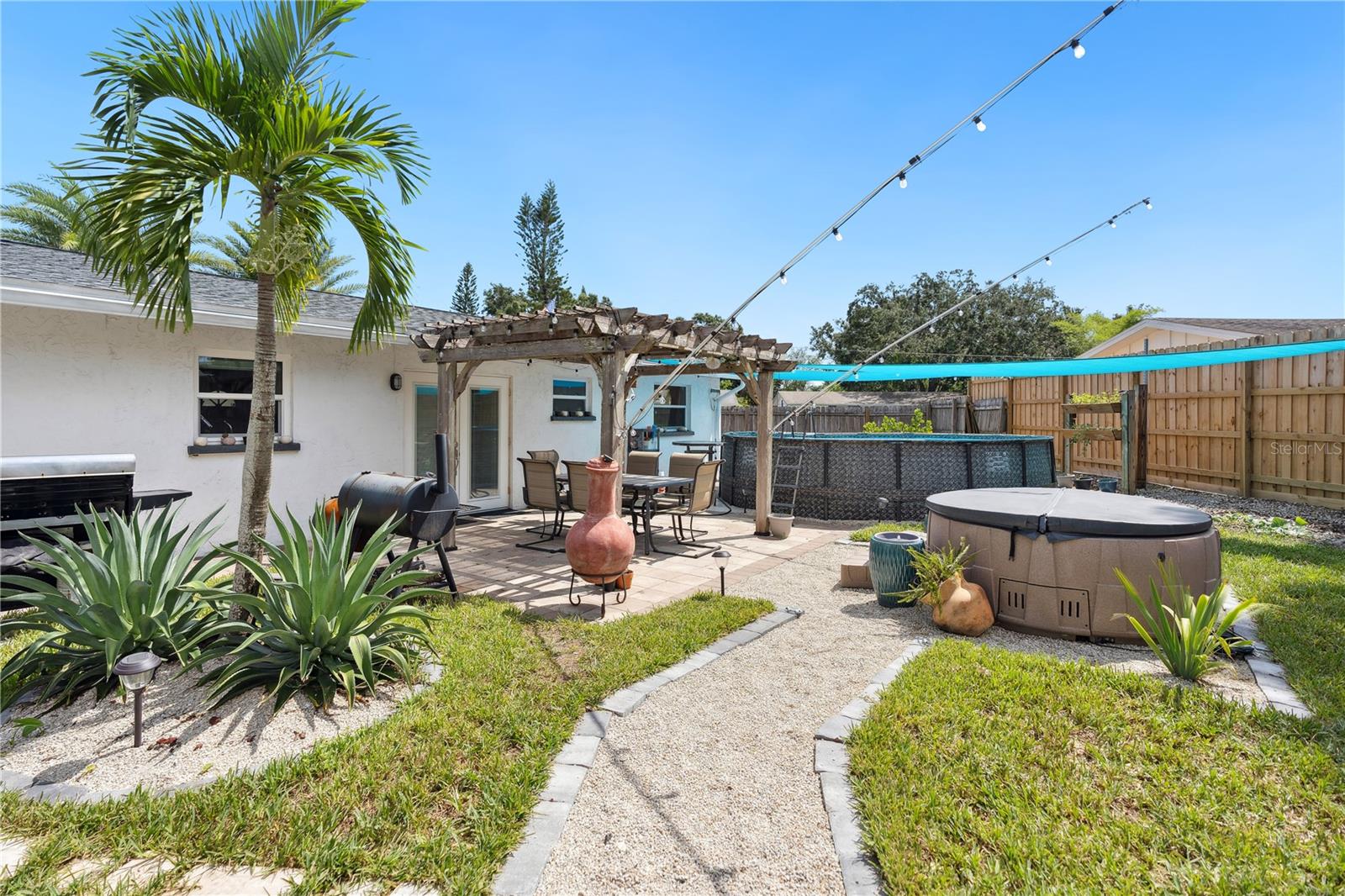 RIDGEWOOD ESTATES 09 ADD - Residential