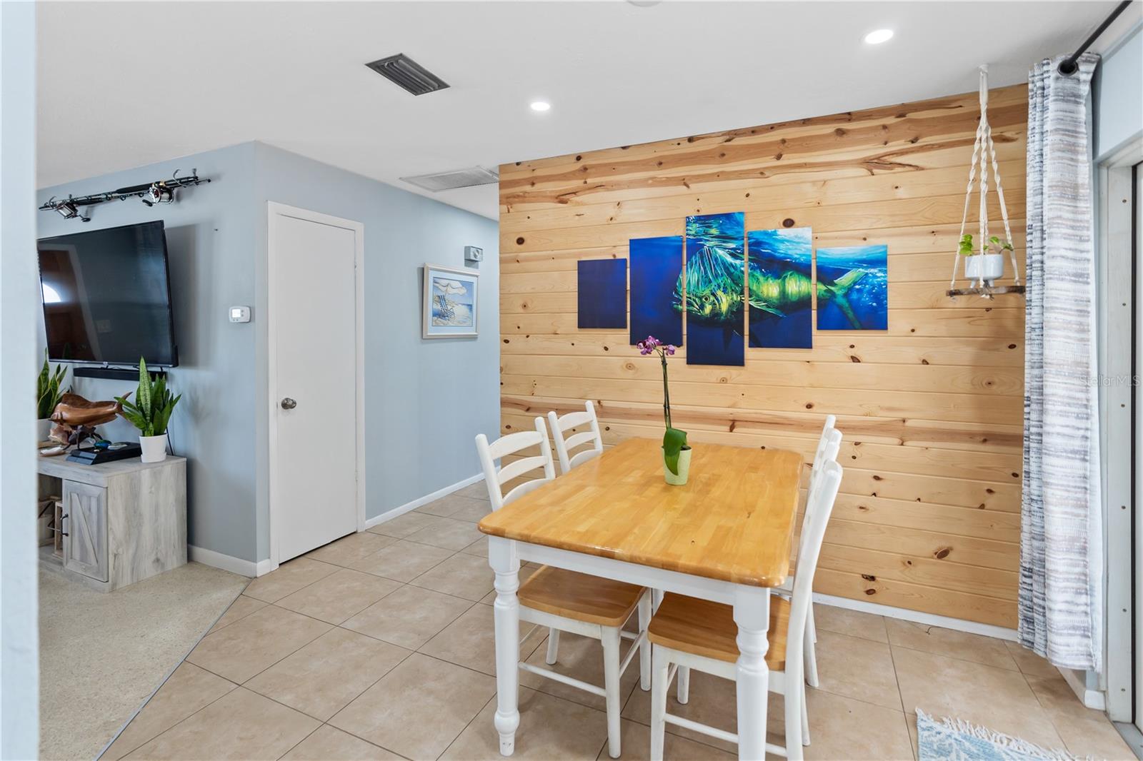 RIDGEWOOD ESTATES 09 ADD - Residential