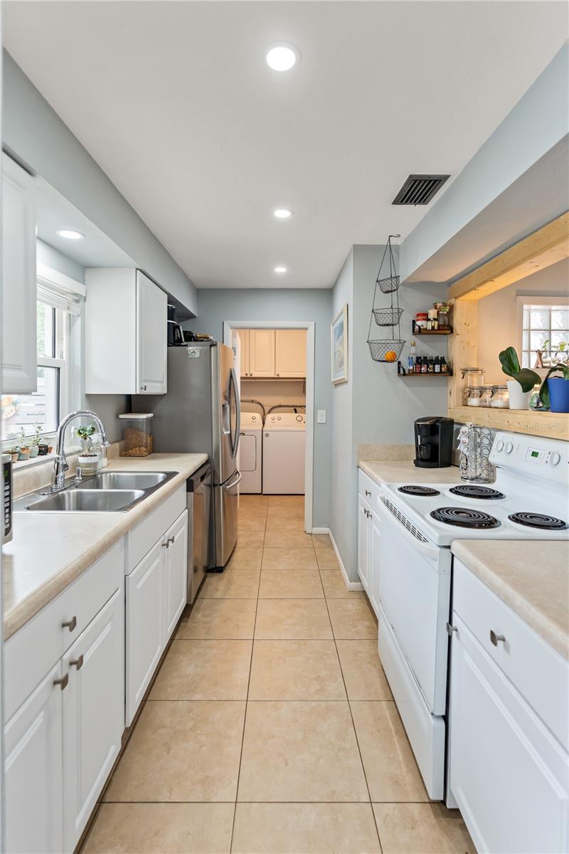 RIDGEWOOD ESTATES 09 ADD - Residential