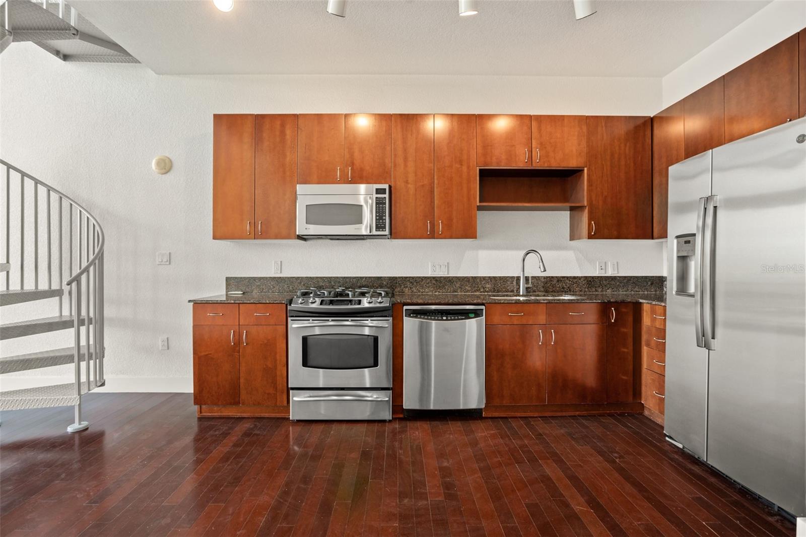 VUE/LK EOLA - Residential