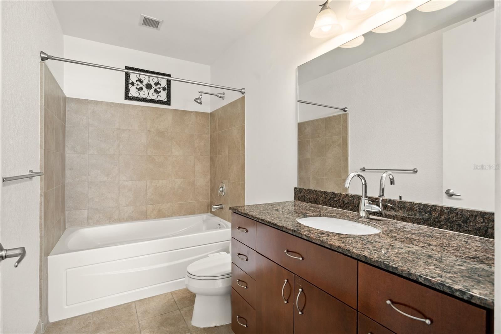 VUE/LK EOLA - Residential