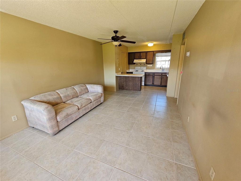 Photo of 1100 E Caroline Street #123, Tavares, FL 32778 (MLS # OM724777)