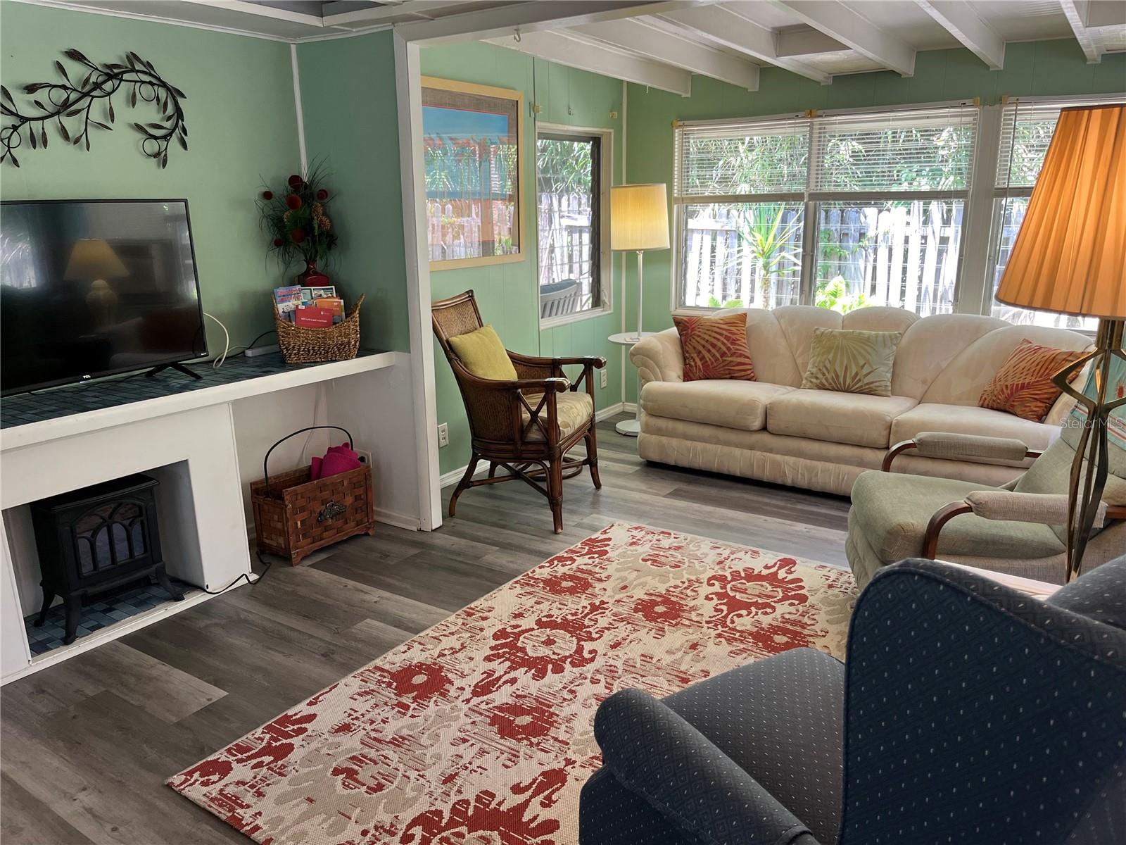 WALL SPGS MOBILE HOME PARK UNREC - Residential