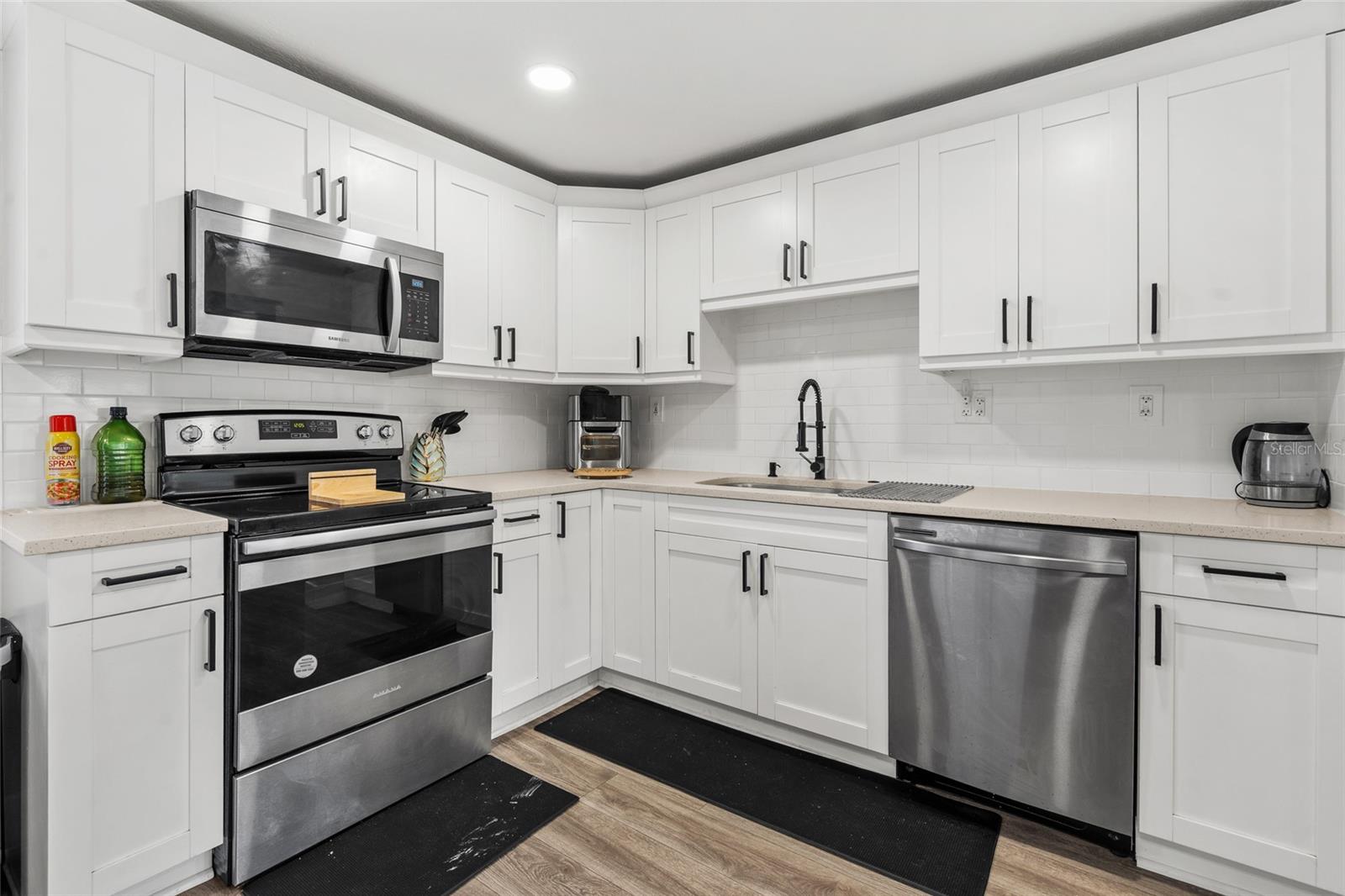 ARMSTRONG ACRES - Residential