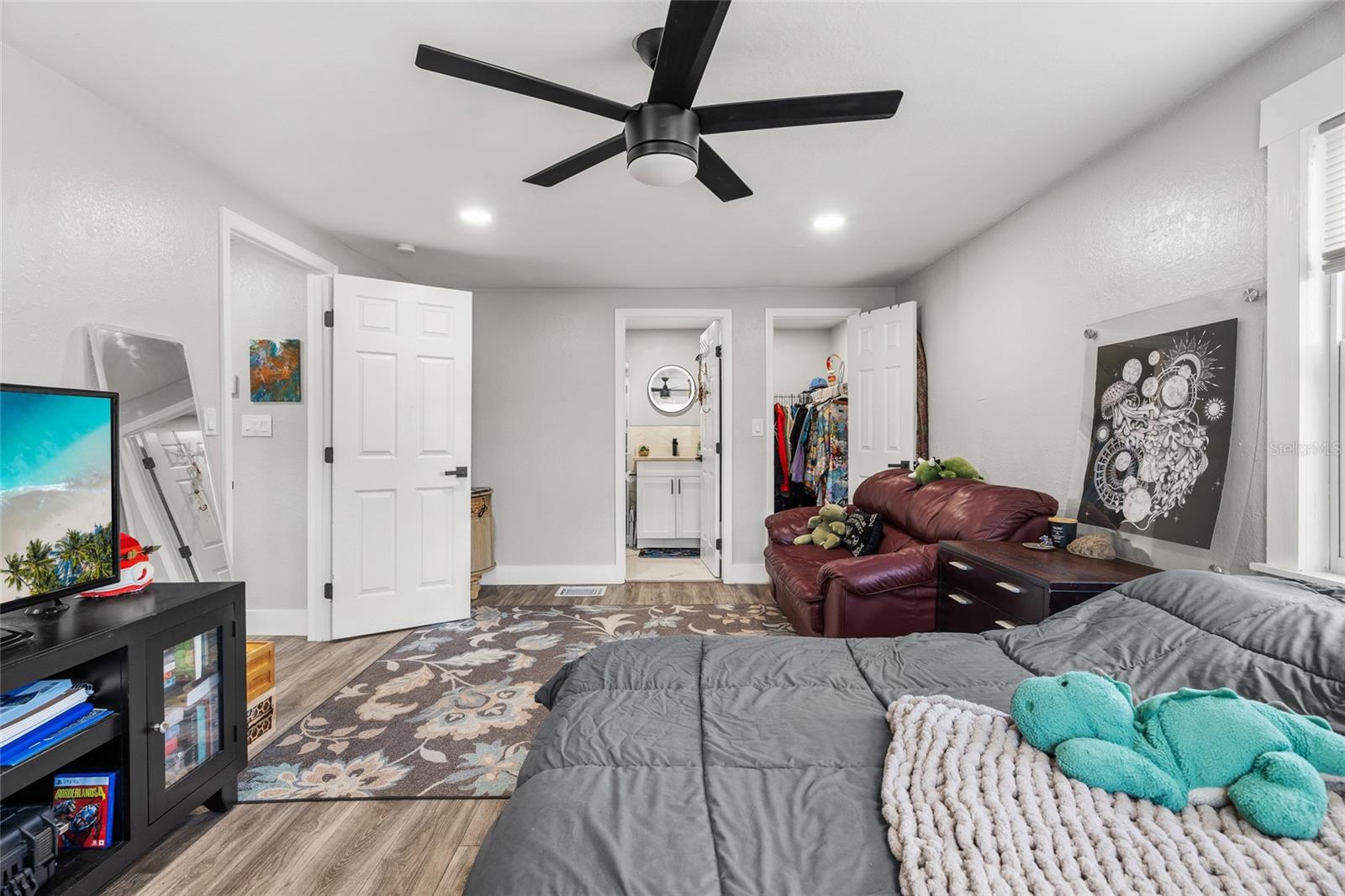 ARMSTRONG ACRES - Residential