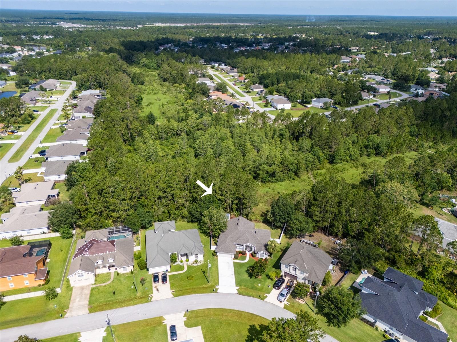 7 LEWIS SHIRE WAY