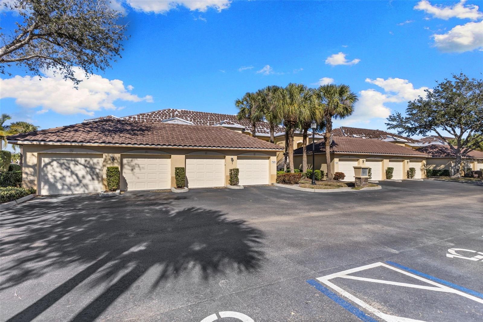 BOCA GROVE - Residential