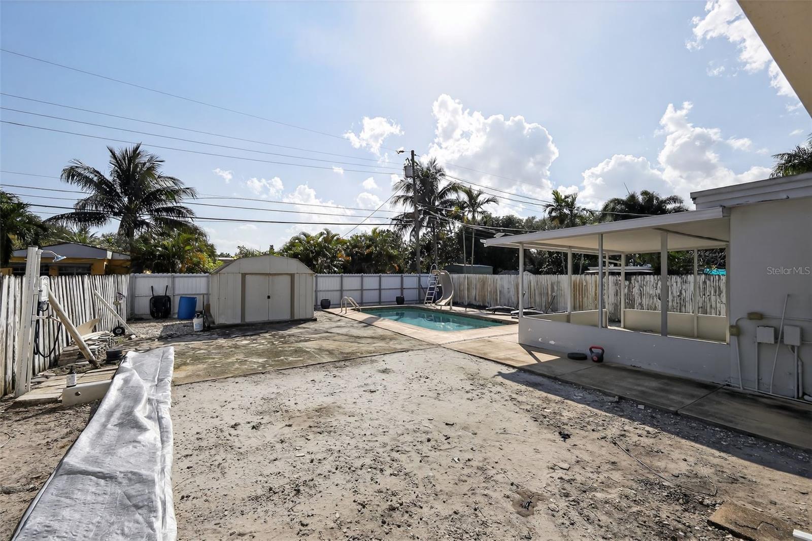 HOLLYWOOD PARK 4-19 B - Residential