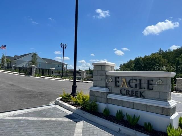 EAGLE CREEK - Residential