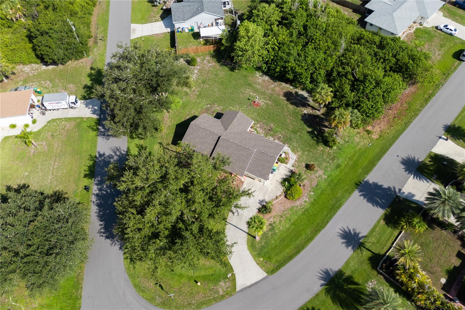6232 ROBERTA DRIVE