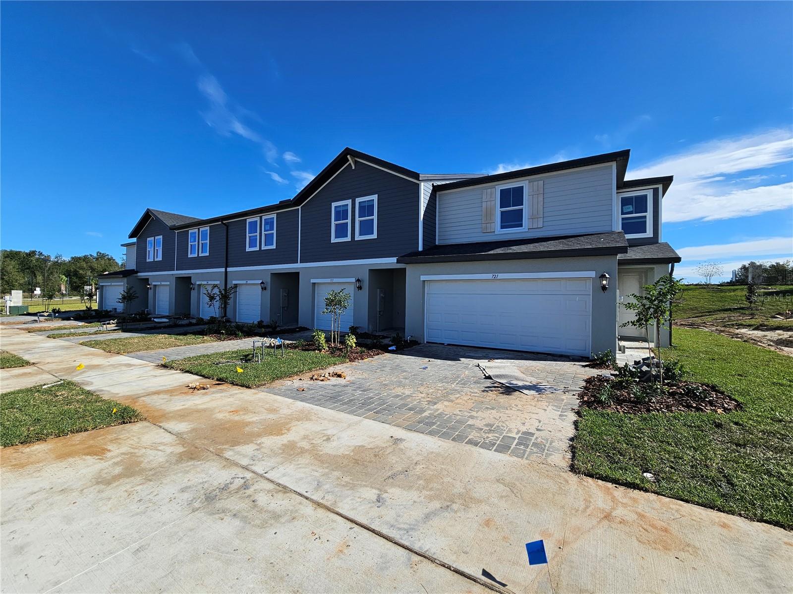 RESERVES AT HAMMOCK OAKS PHASE 1B - Residential