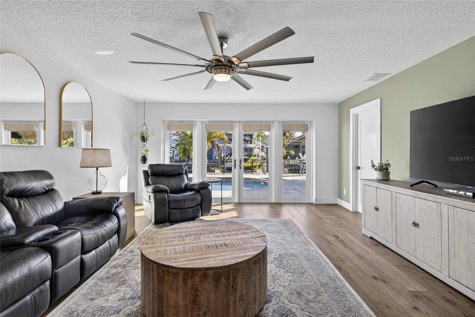 HARBOR VIEW VILLAS 4TH ADD - Residential