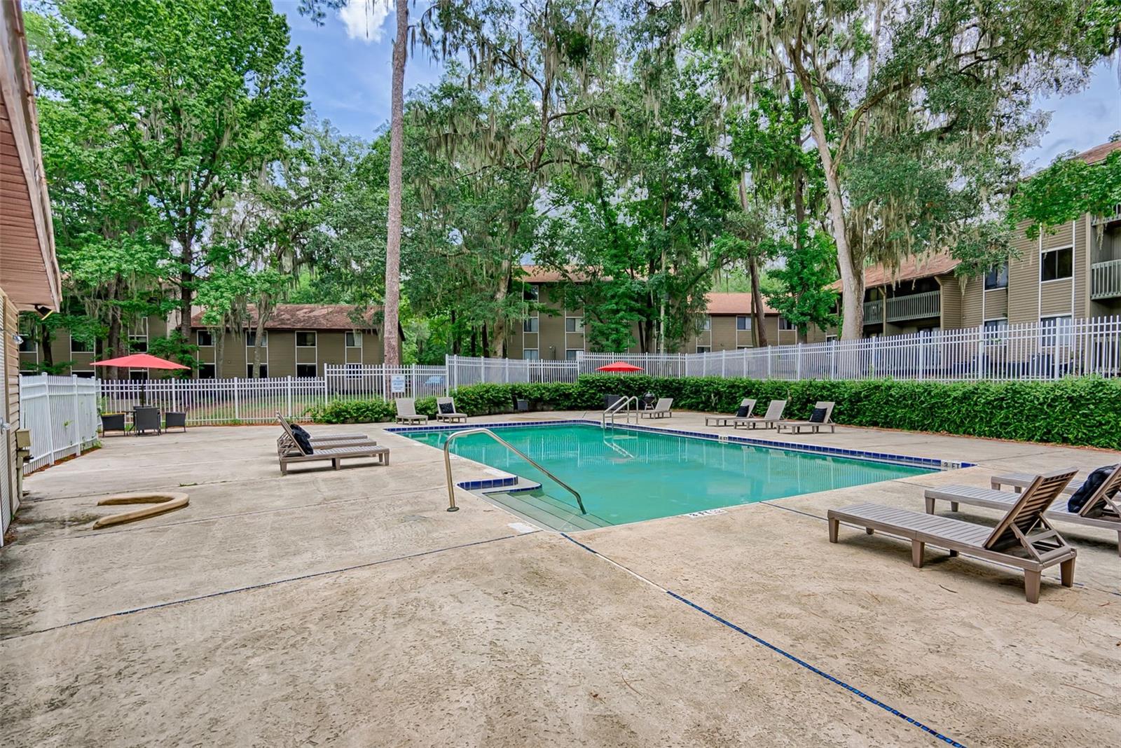 TREEHOUSE VILLAGE - Residential