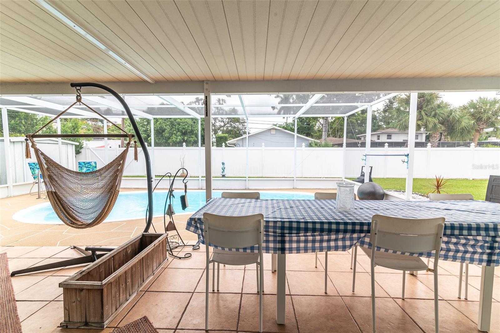 ALLENDALE TERRACE BLKS A-B-1-2-3-4-5-6 - Residential