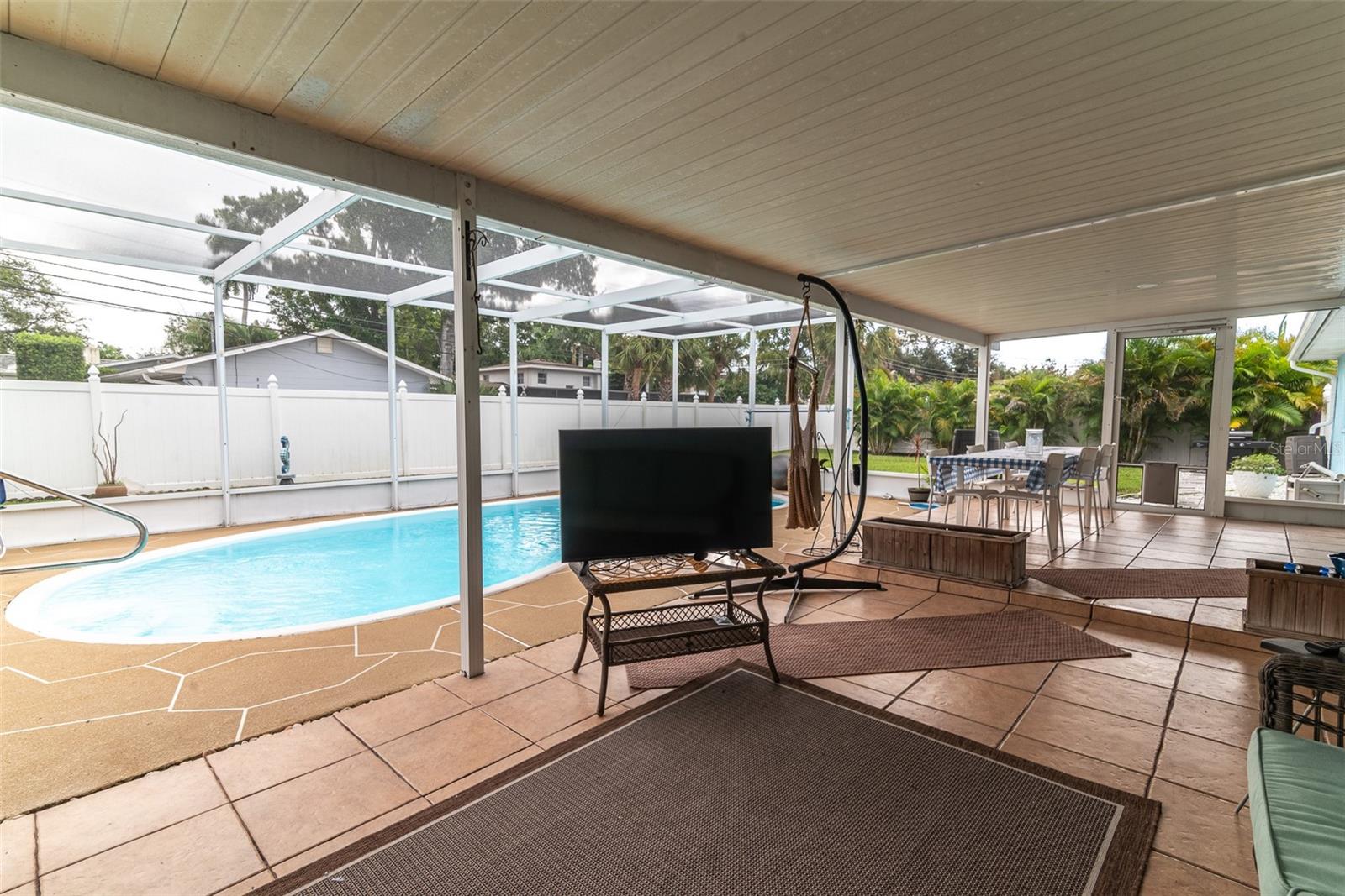 ALLENDALE TERRACE BLKS A-B-1-2-3-4-5-6 - Residential