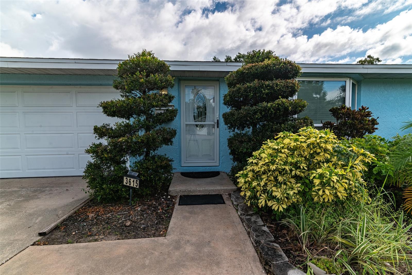 ALLENDALE TERRACE BLKS A-B-1-2-3-4-5-6 - Residential