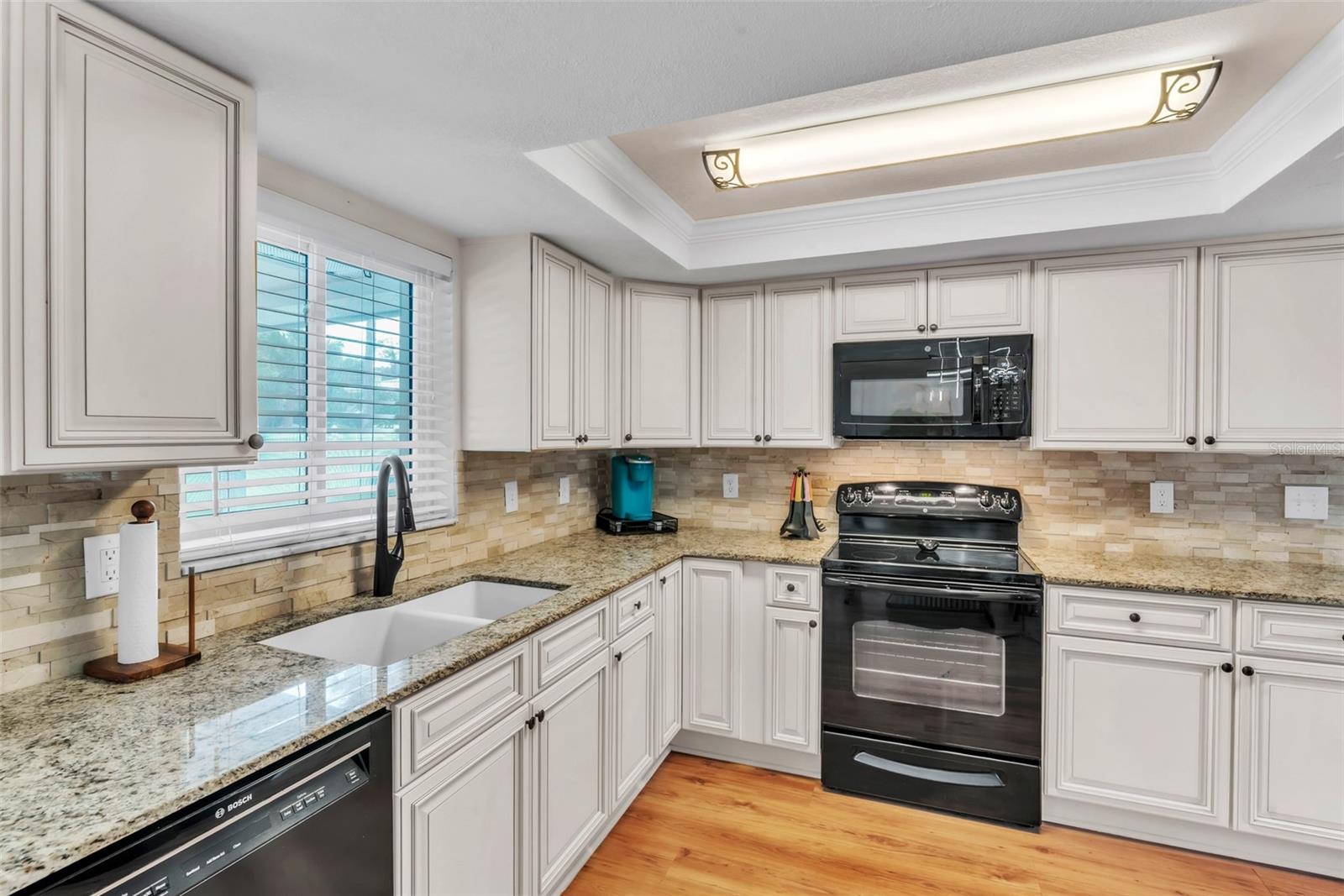 ALLENDALE TERRACE BLKS A-B-1-2-3-4-5-6 - Residential