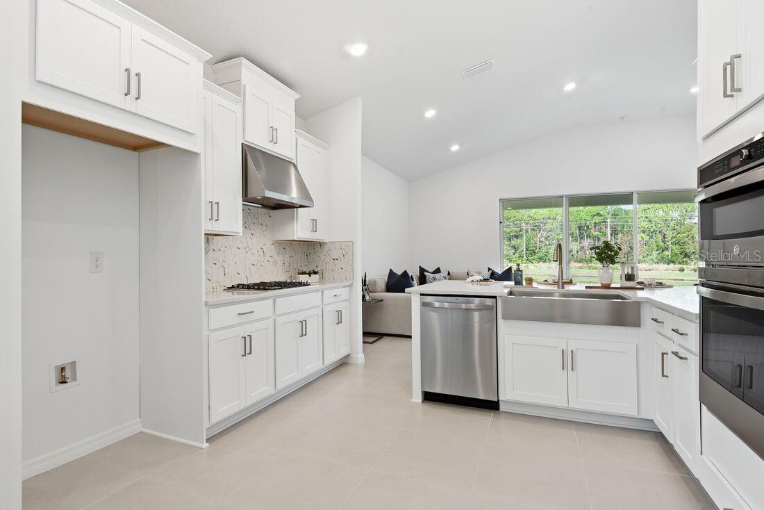 601 MOON SHELL CIRCLE