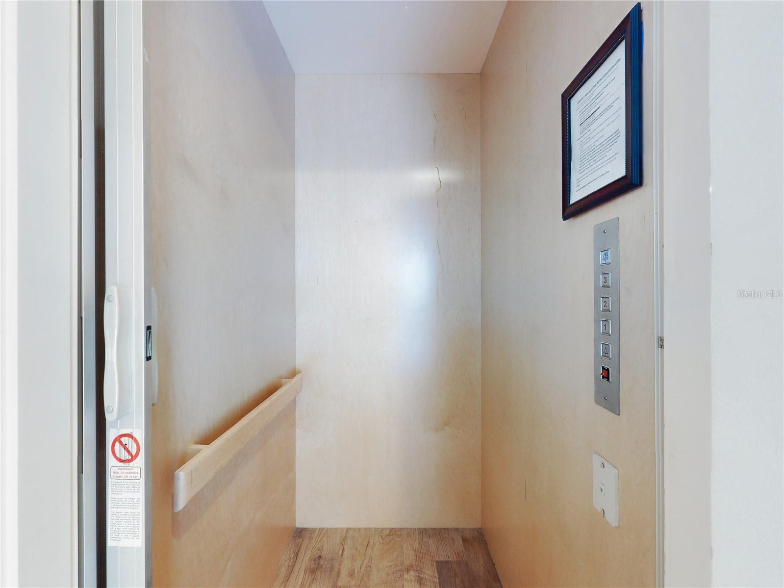 COOPER - Residential