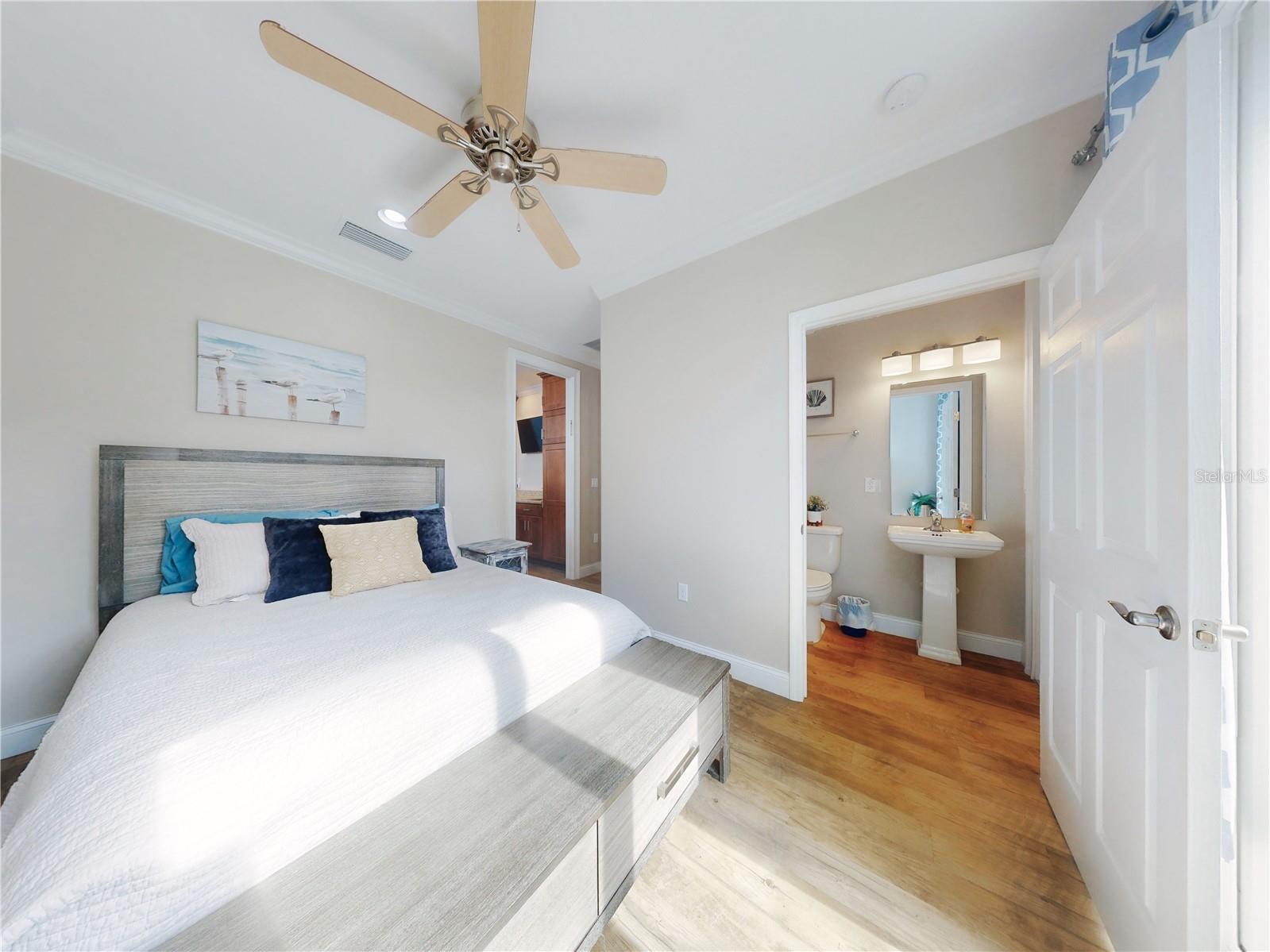 COOPER - Residential