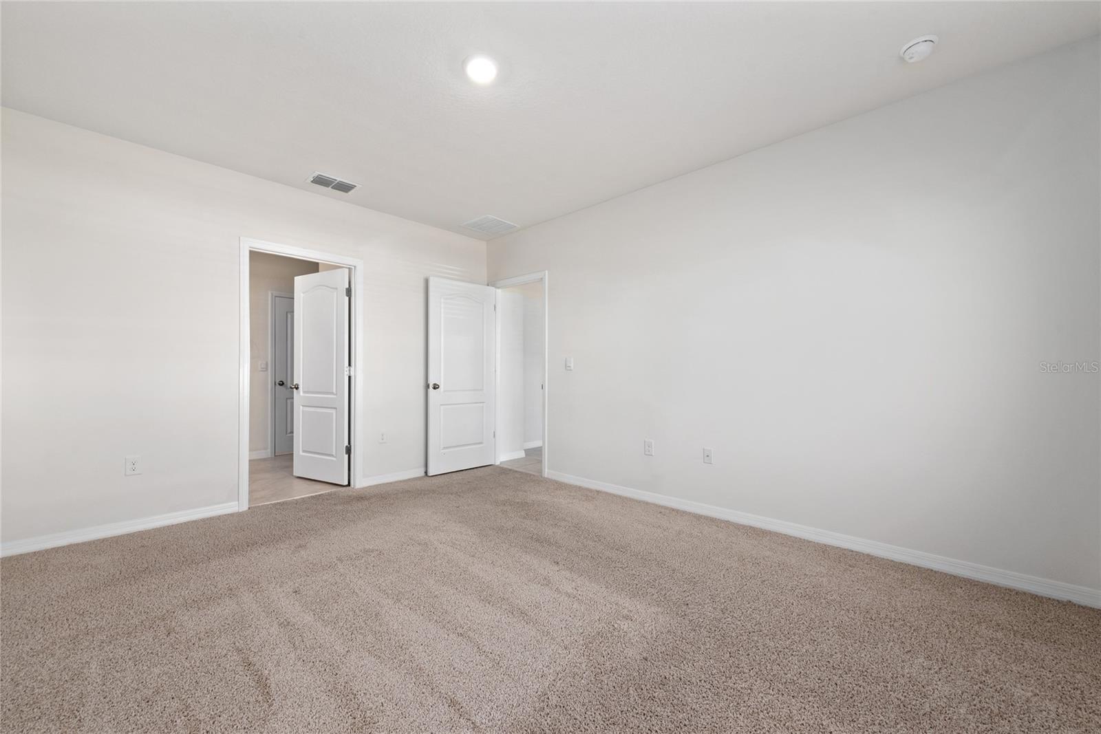 SUNCREST - Residential Lease