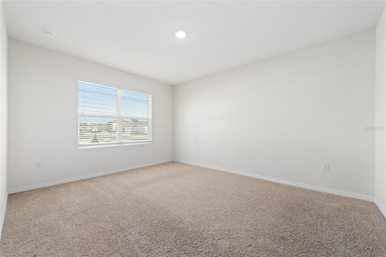 SUNCREST - Residential Lease