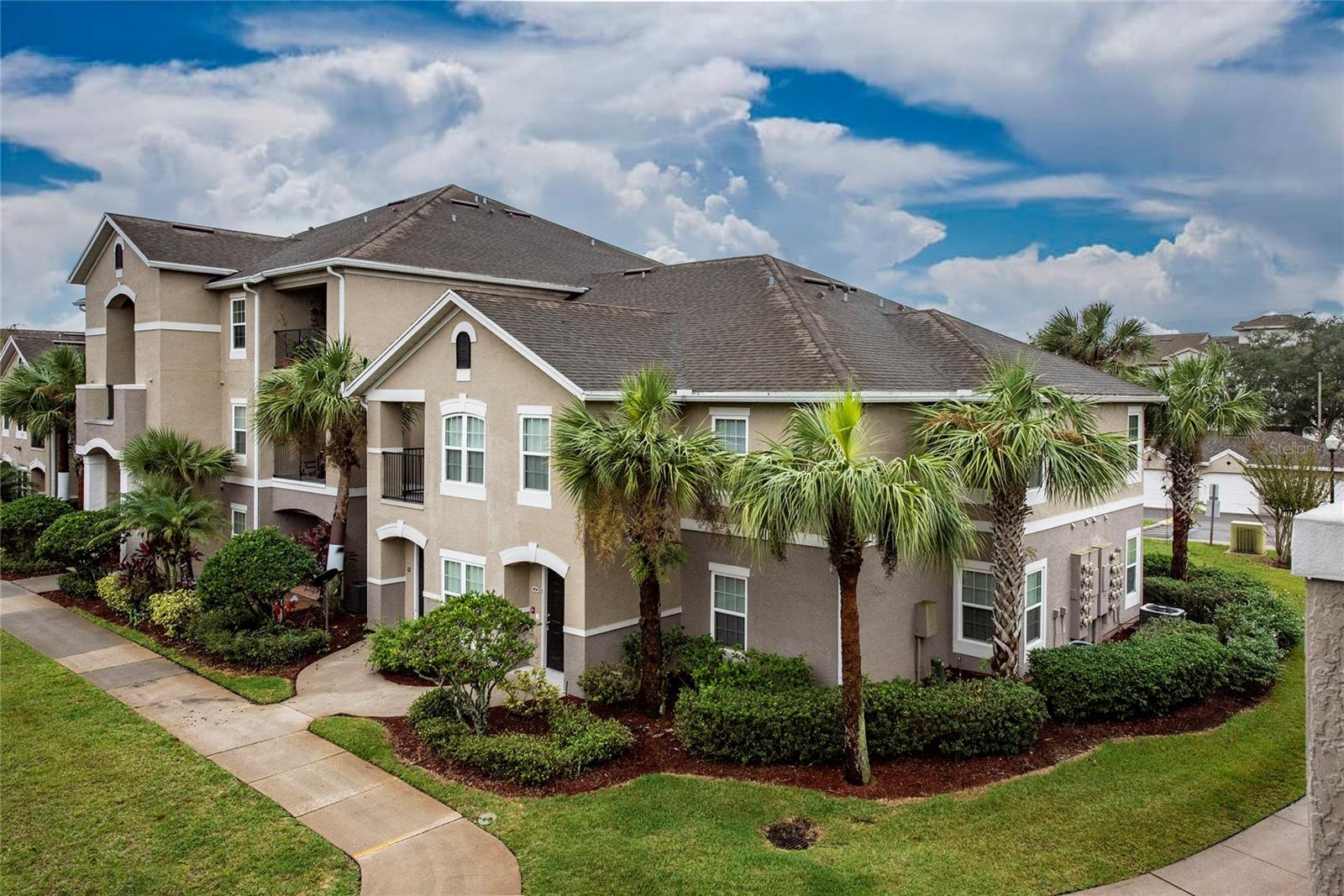 COURTNEY LNDG - Residential