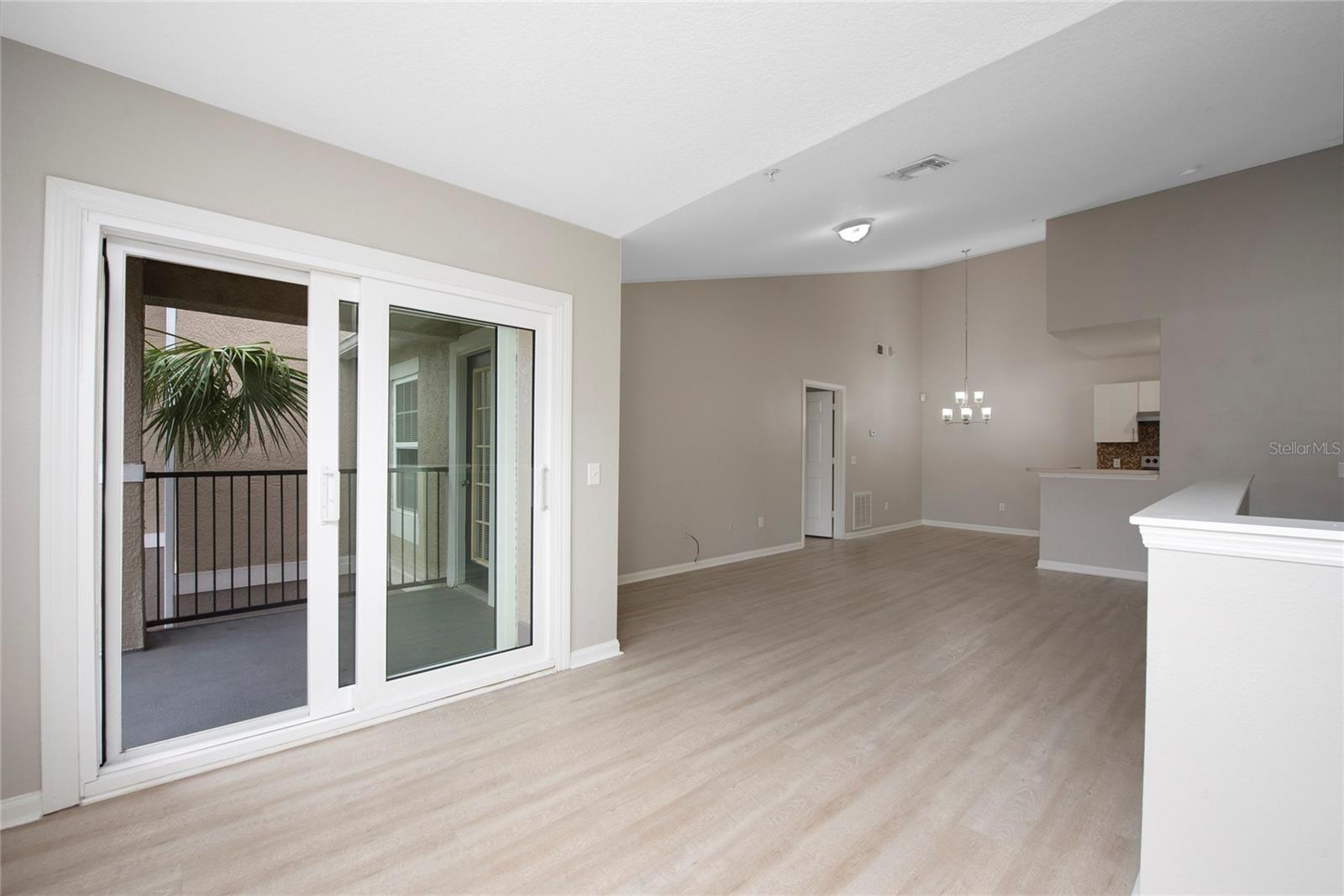 COURTNEY LNDG - Residential