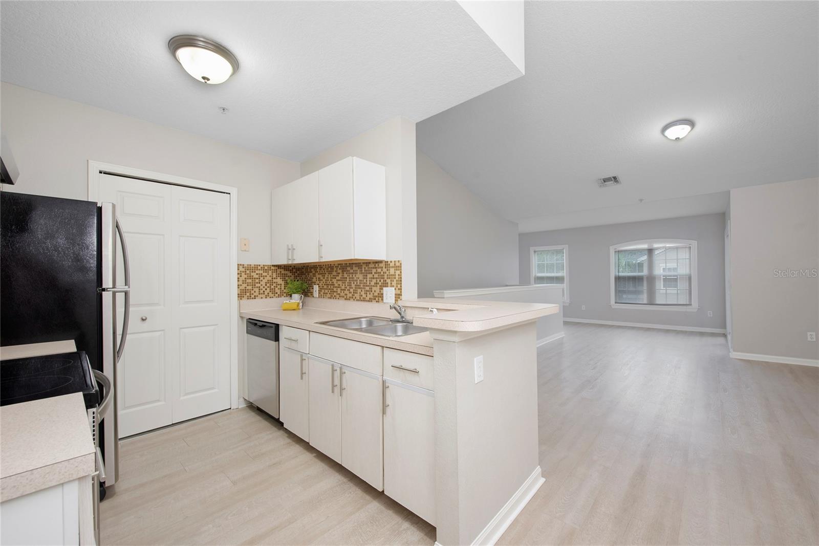 COURTNEY LNDG - Residential