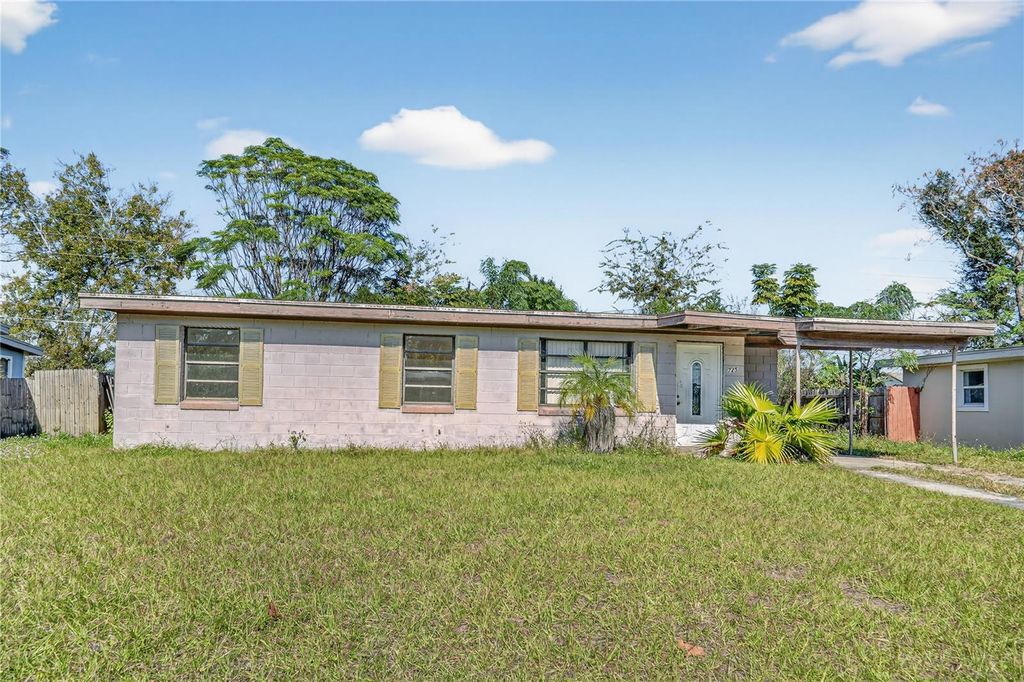 Photo of 725 Logan Drive, Longwood, FL 32750 (MLS # O6366266)