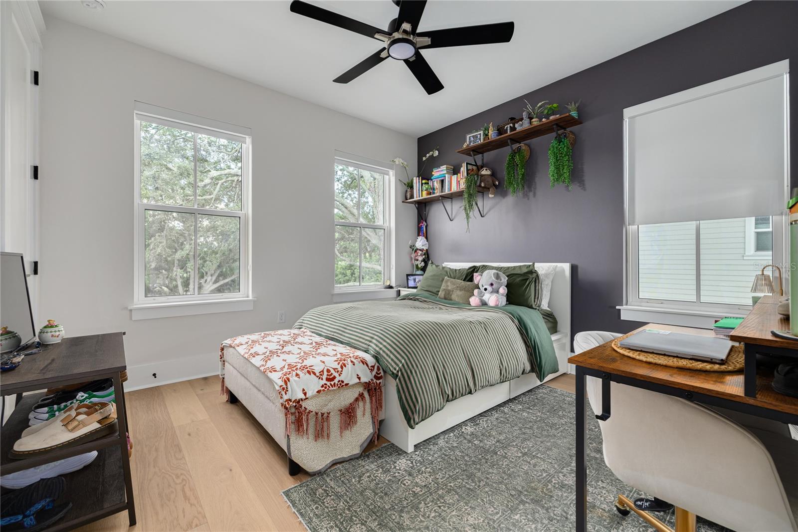 HYDE PARK - Residential