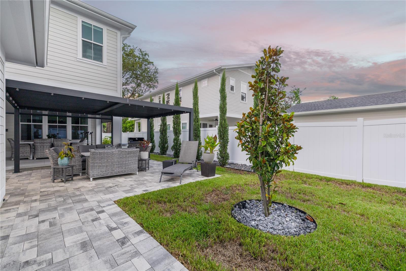 HYDE PARK - Residential