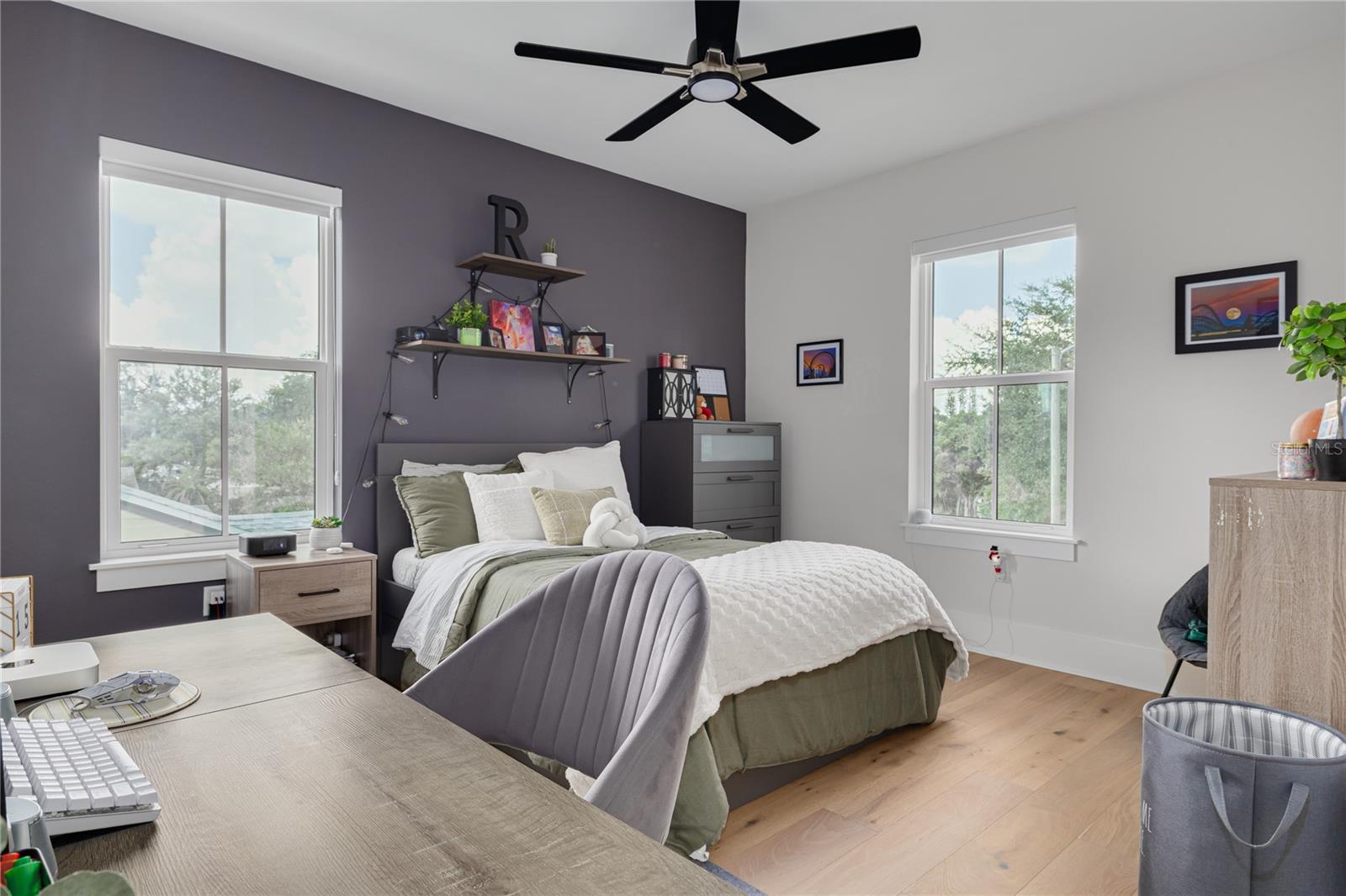 HYDE PARK - Residential