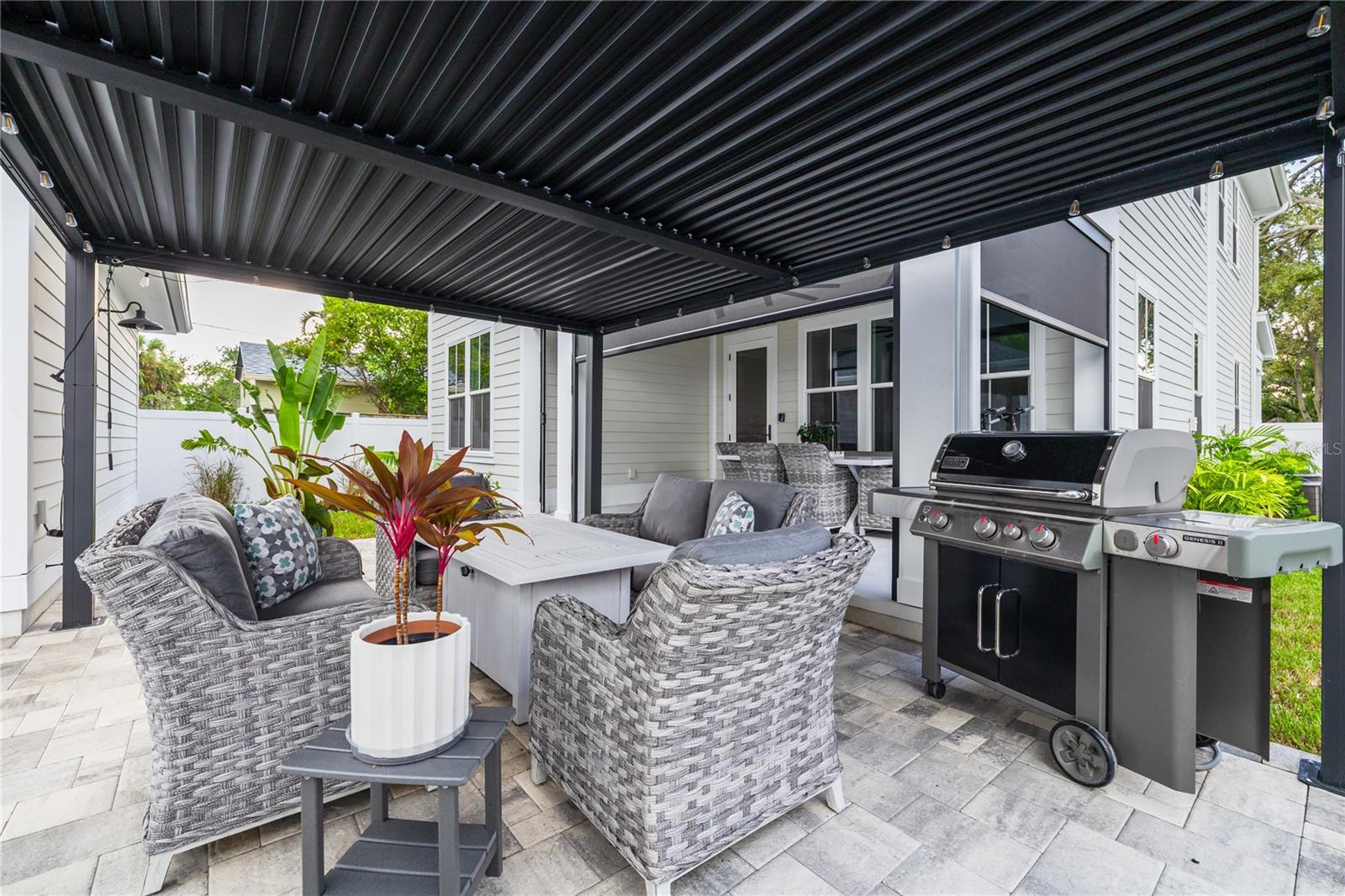 HYDE PARK - Residential