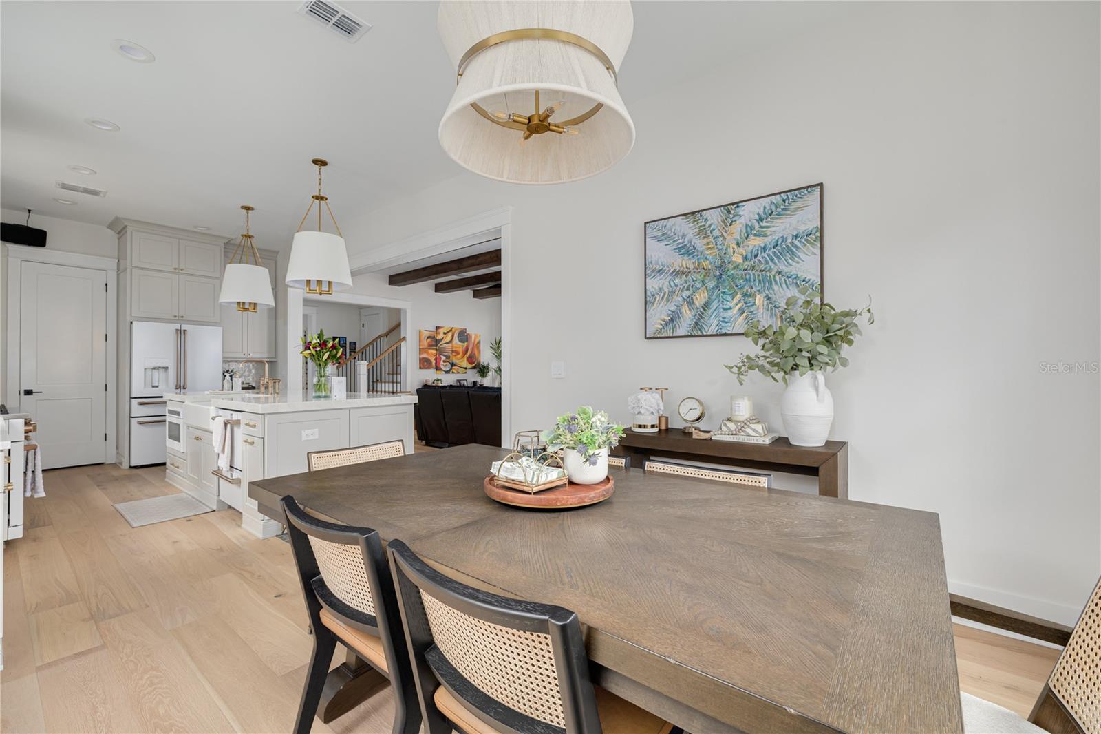 HYDE PARK - Residential