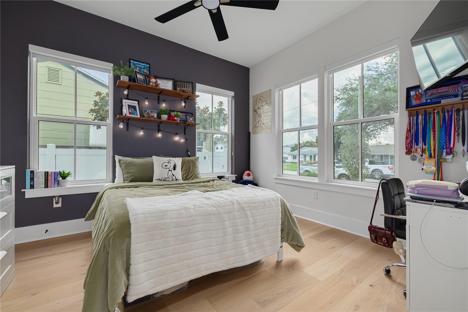 HYDE PARK - Residential