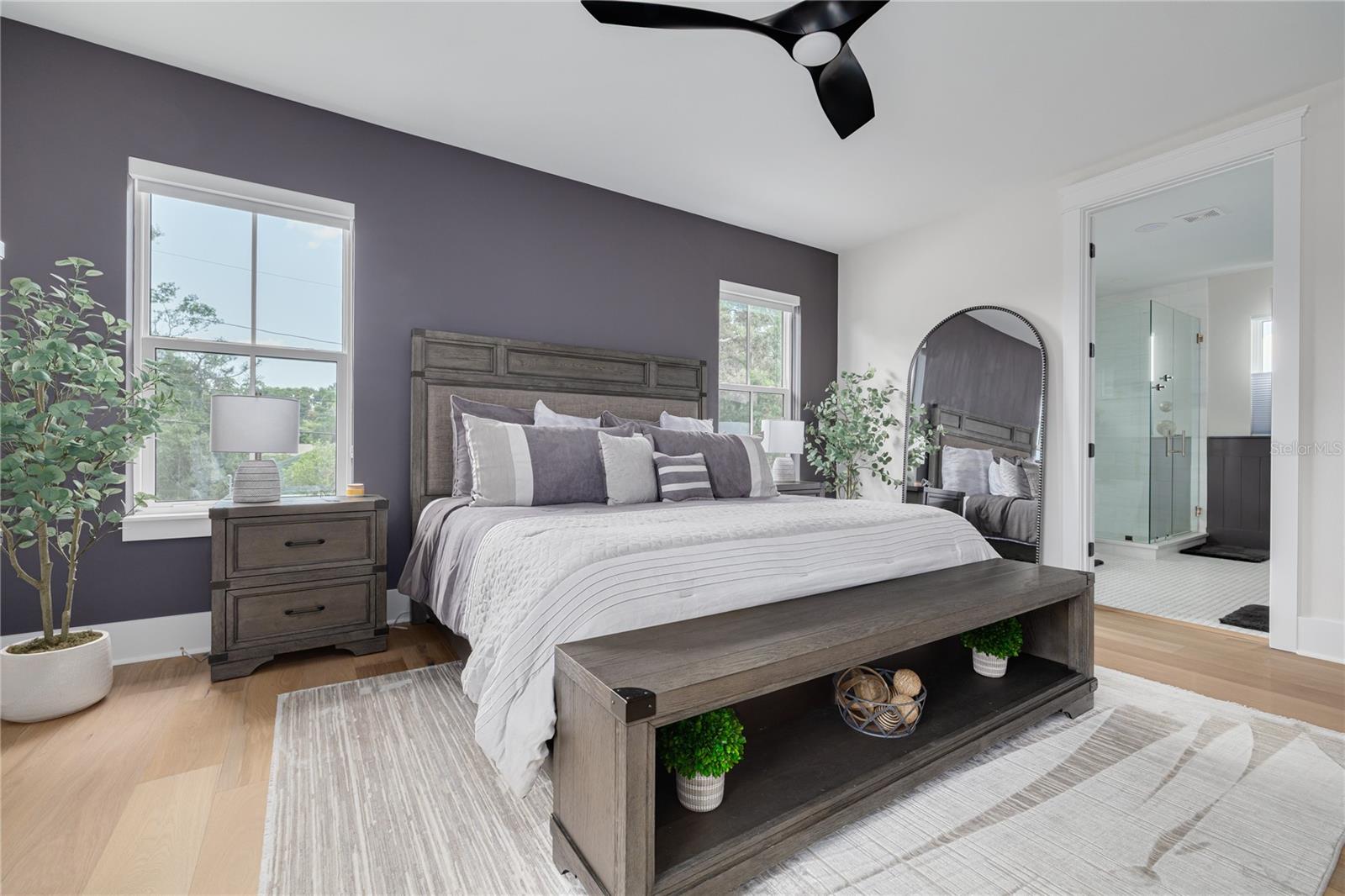 HYDE PARK - Residential