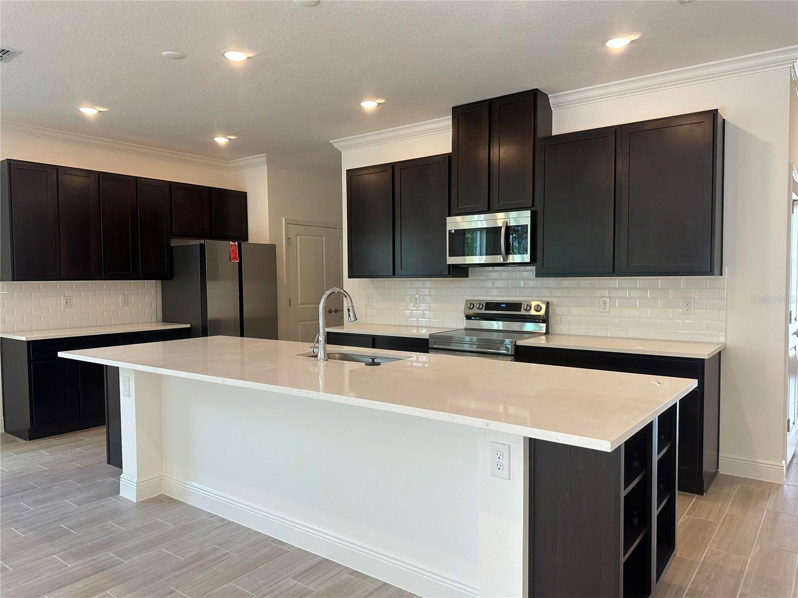 1664 ANDOVER RIDGE DRIVE