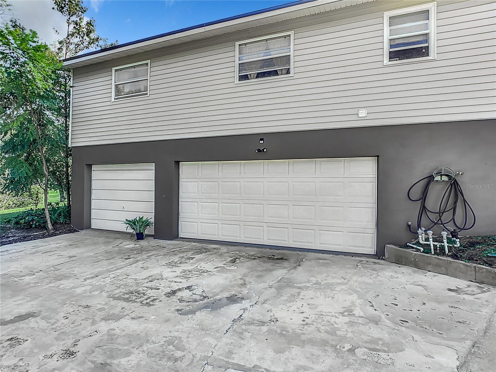 2281 E UNION CIRCLE