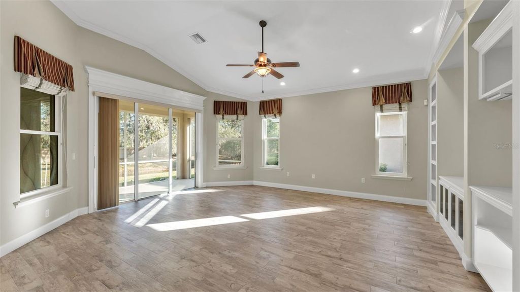 Photo of 8288 Lake James Drive, Lakeland, FL 33810 (MLS # L4958821)