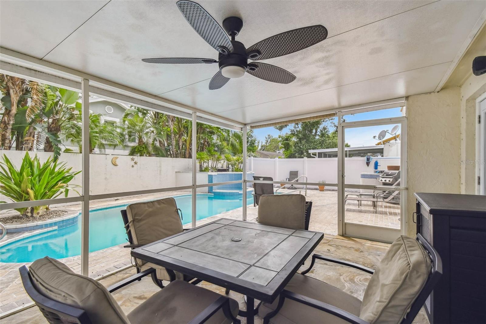 CYPRESS TRACE - Residential