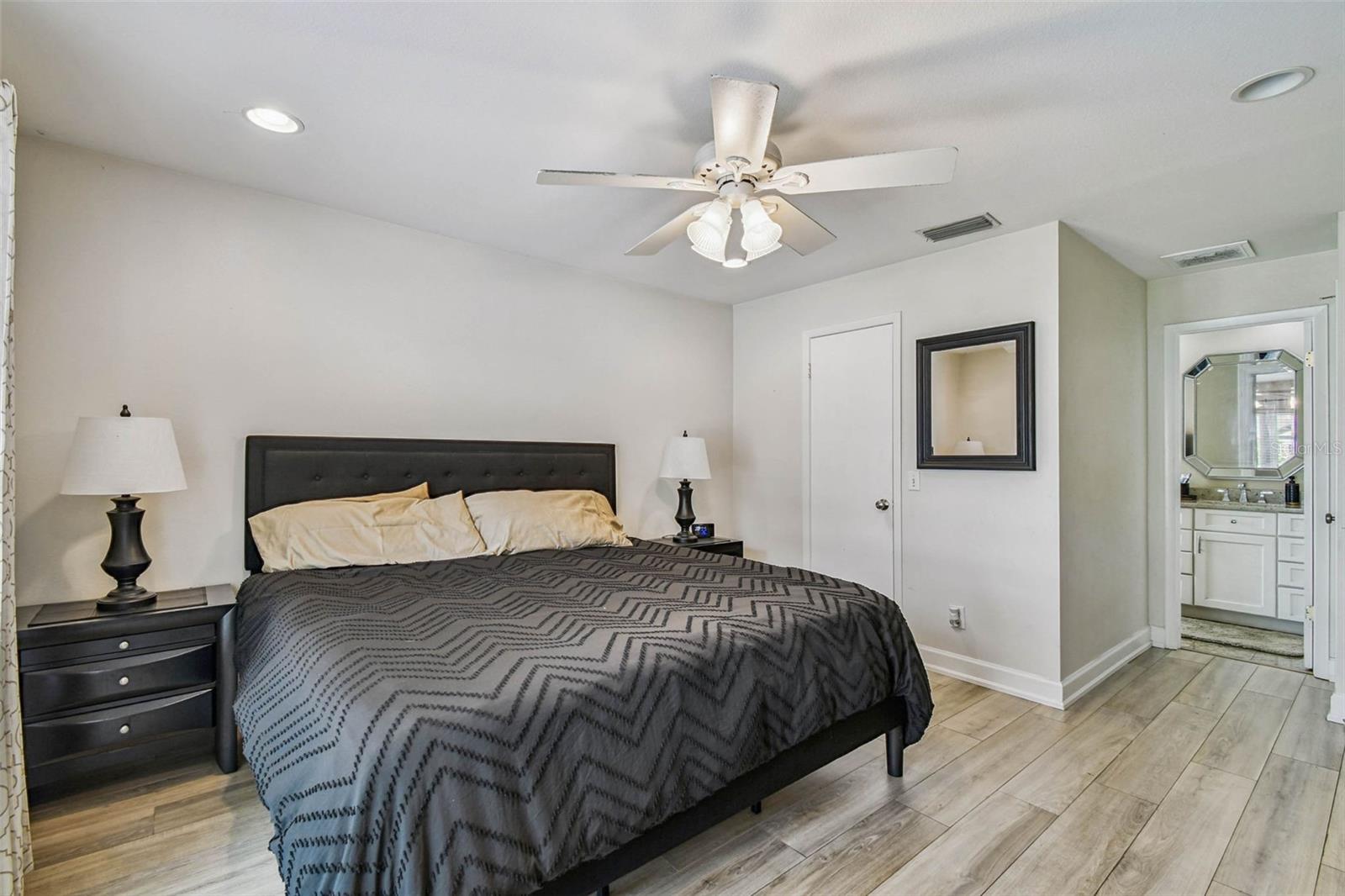 CYPRESS TRACE - Residential