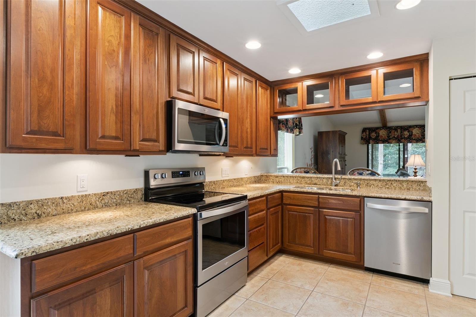 WEDGEWOOD TENNIS VILLAS - Residential