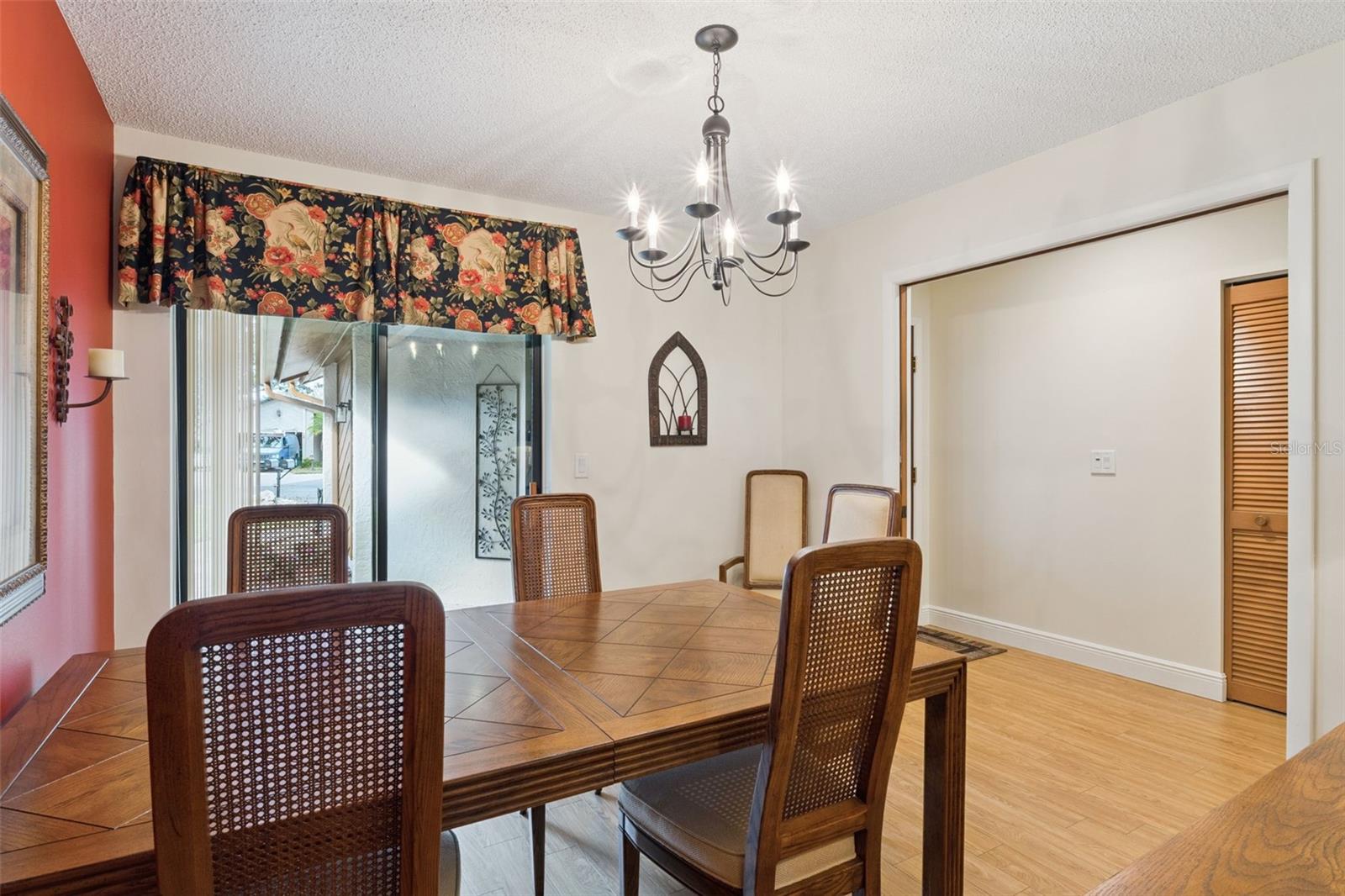 WEDGEWOOD TENNIS VILLAS - Residential