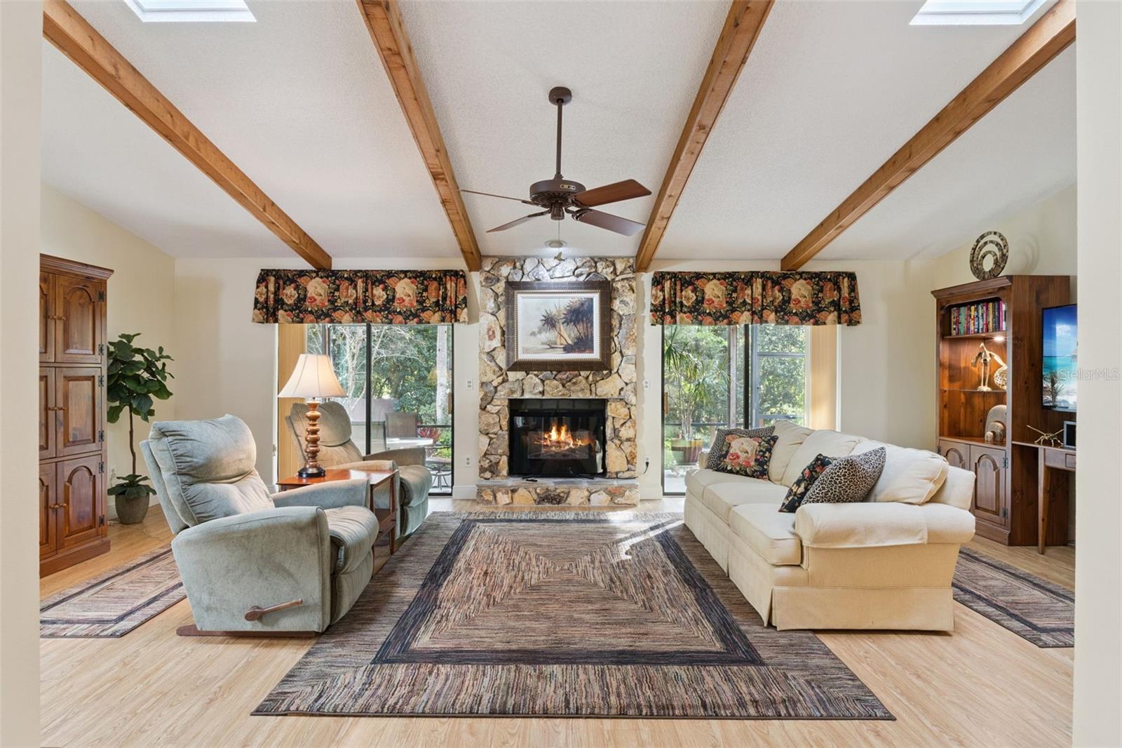 WEDGEWOOD TENNIS VILLAS - Residential