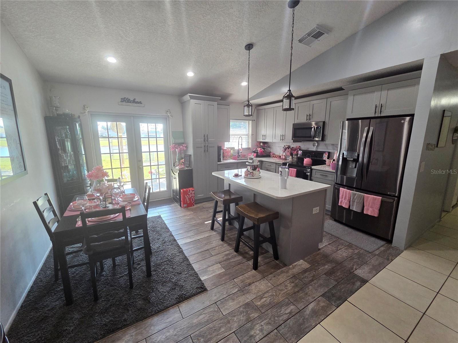 BVL UNIT 7 5TH ADD - Residential