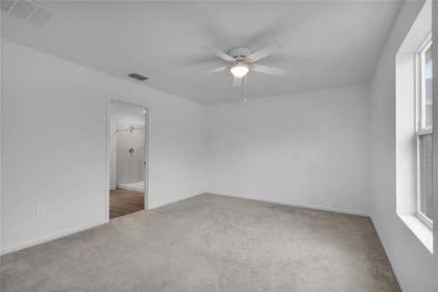 Tiny photo for 4637 SW 84th Street Road, Ocala, FL 34476 (MLS # OM728173)