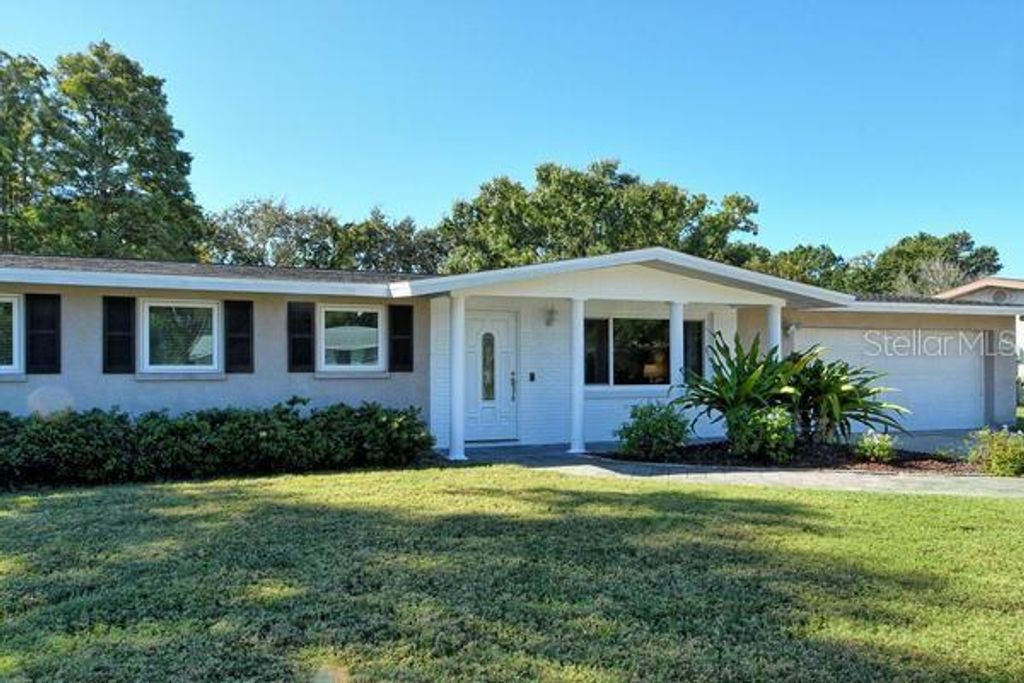 Photo of 4503 22nd Avenue W, Bradenton, FL 34209 (MLS # A4668420)