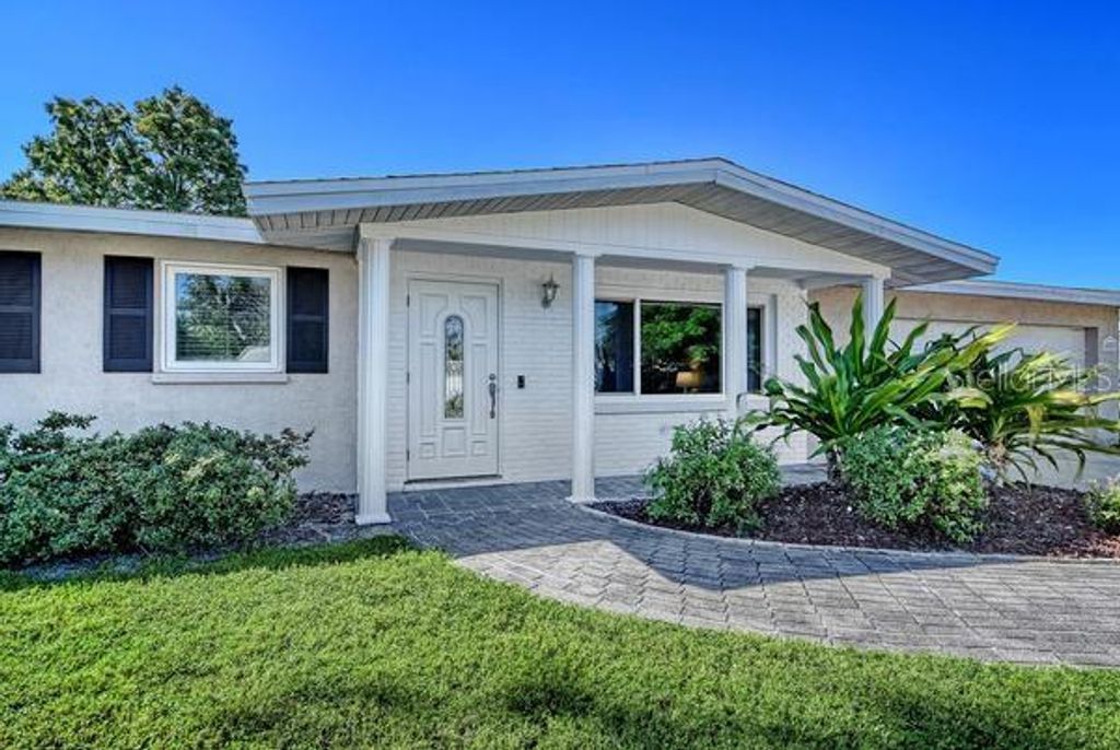 Photo of 4503 22nd Avenue W, Bradenton, FL 34209 (MLS # A4668420)